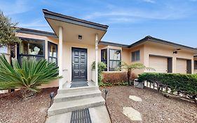 Retro Hideaway 836